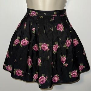 Forever 21 Black Floral Mini Skirt